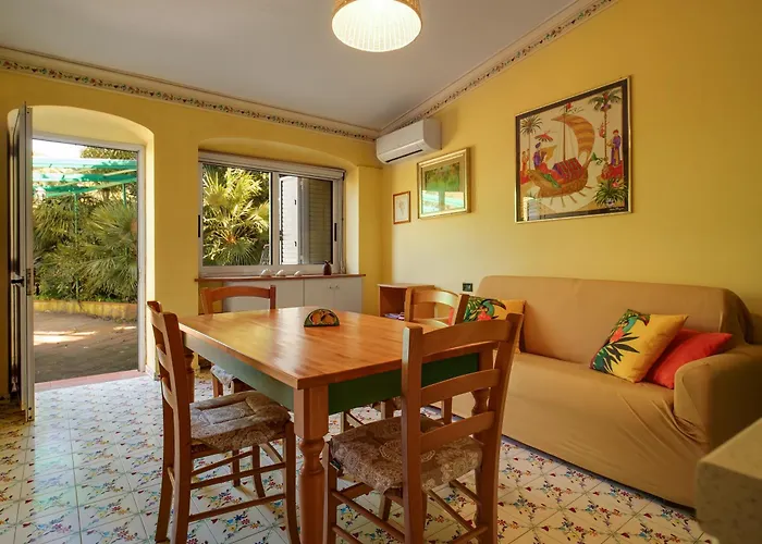 Διαμέρισμα La Maison D'ileane Silvana 1 *